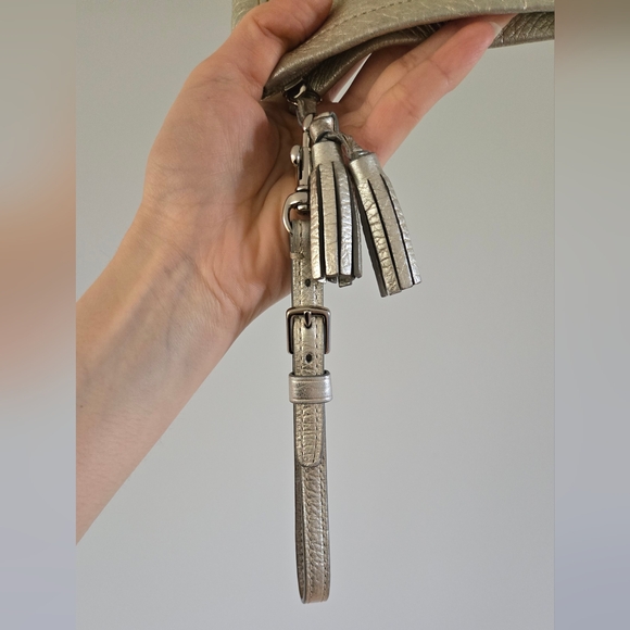 Coach Wristlet - Picture 5 of 17